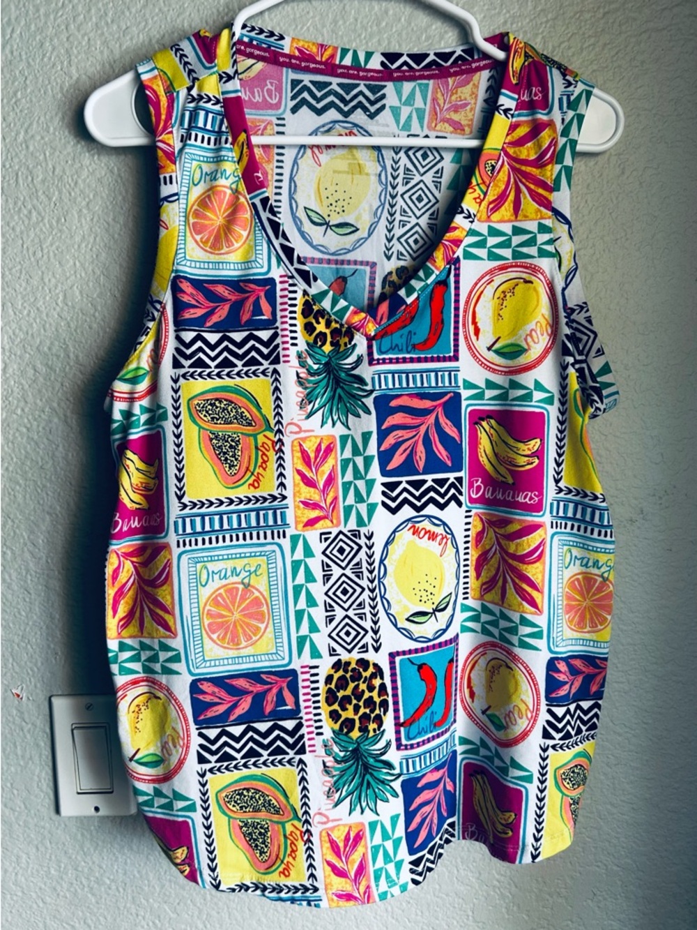 Super Soft Tropical Print V-Neck Tank Top - Multicolor